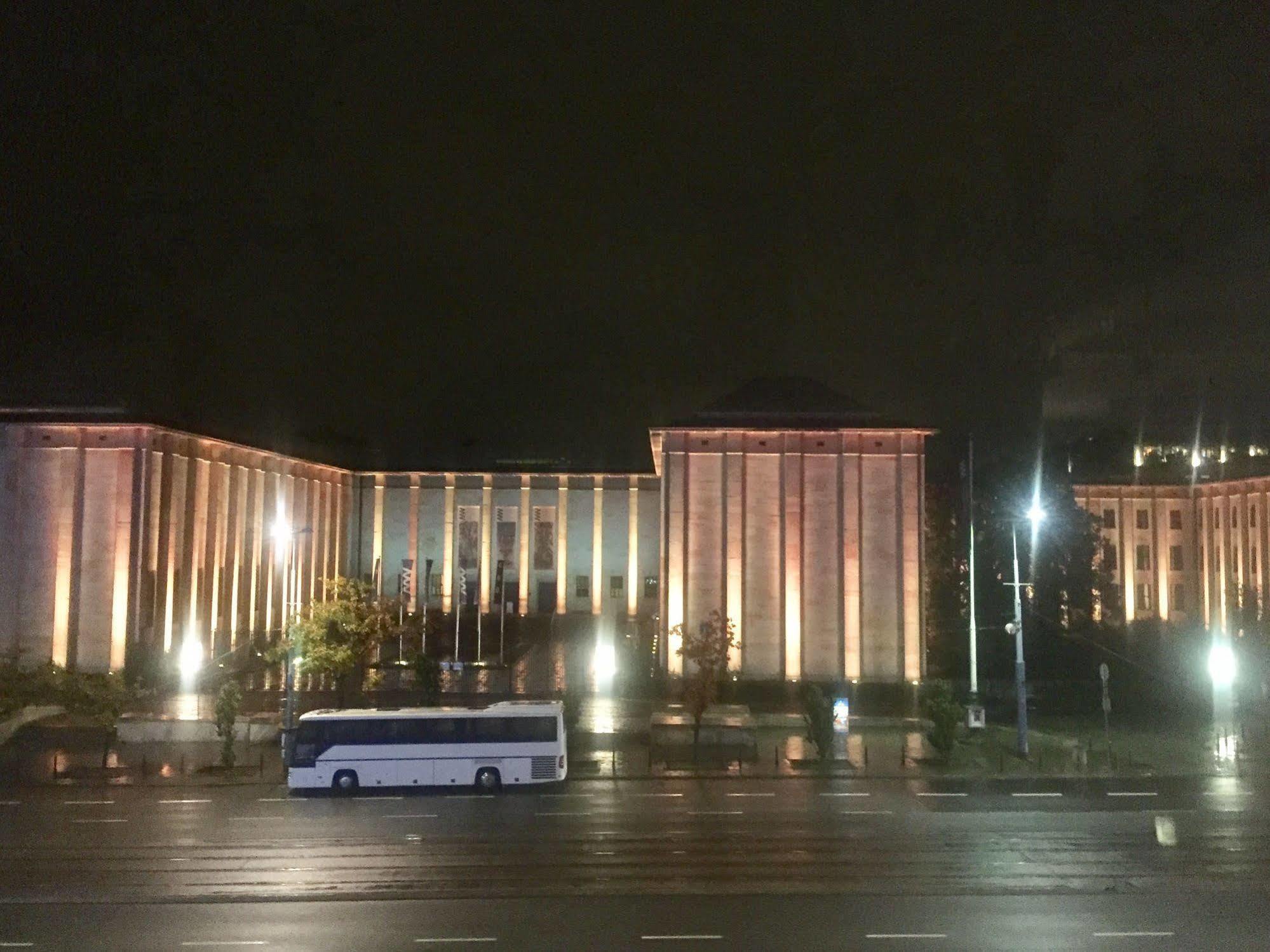 Palm Aparts Varşovia Exterior foto